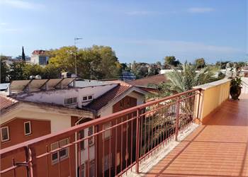 VIA FERONIA - ATTICO 