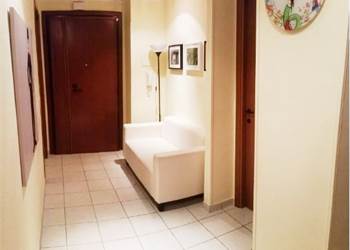 Latina Centro - Via Toti, appartamento uso ufficio