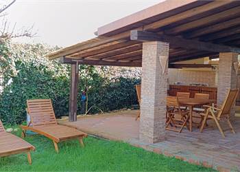 Villa con giardino sul mare 