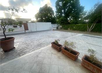 Appartamento con grande giardino