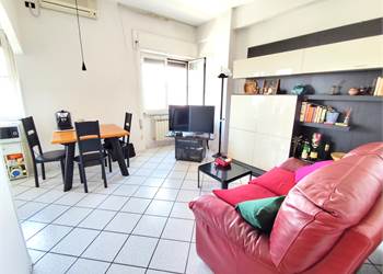Latina Centro - Appartamento all'ultimo piano con box auto e cantina
