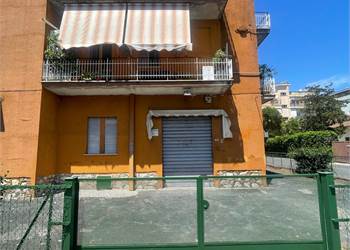 Nuovo con giardino